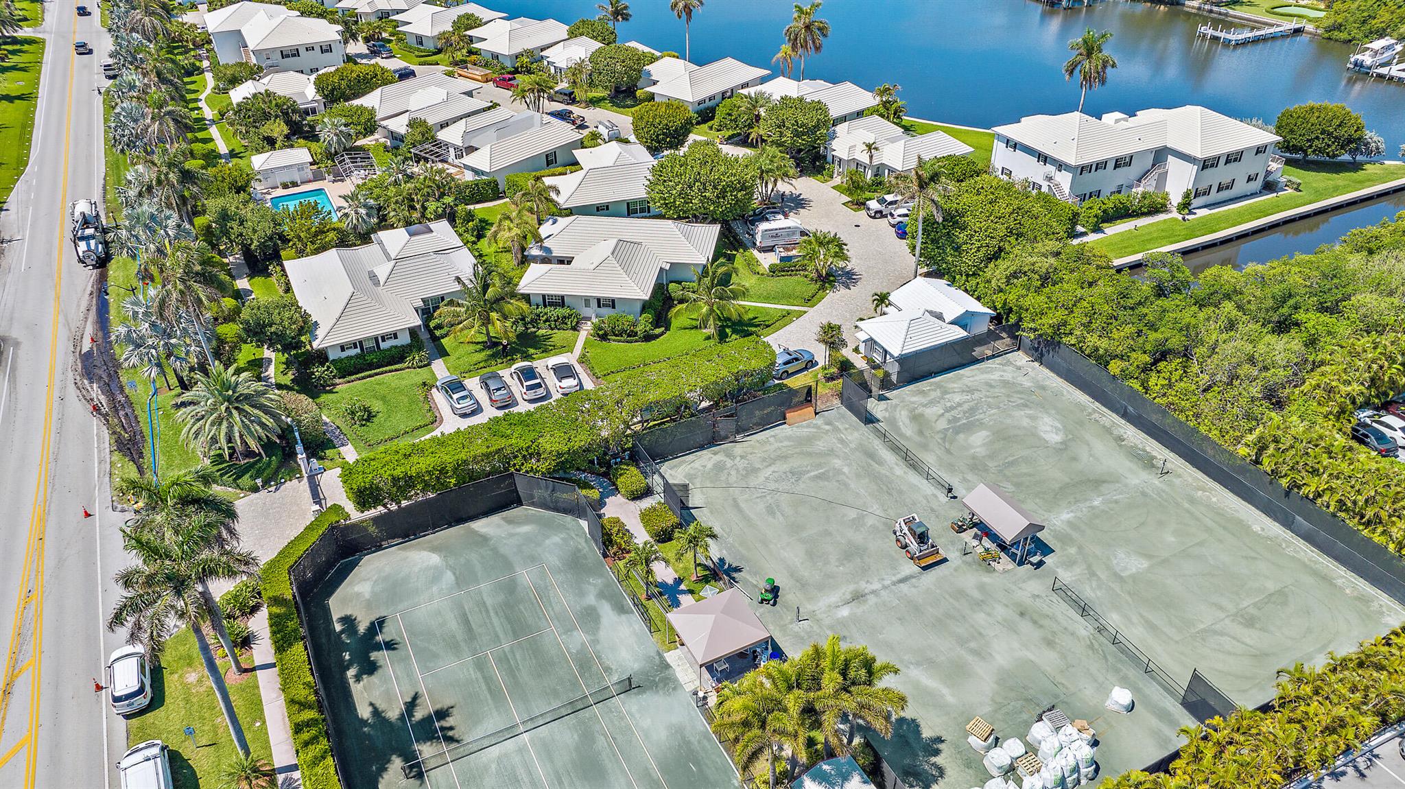 LA COQUILLE CLUB VILLAS C - Residential