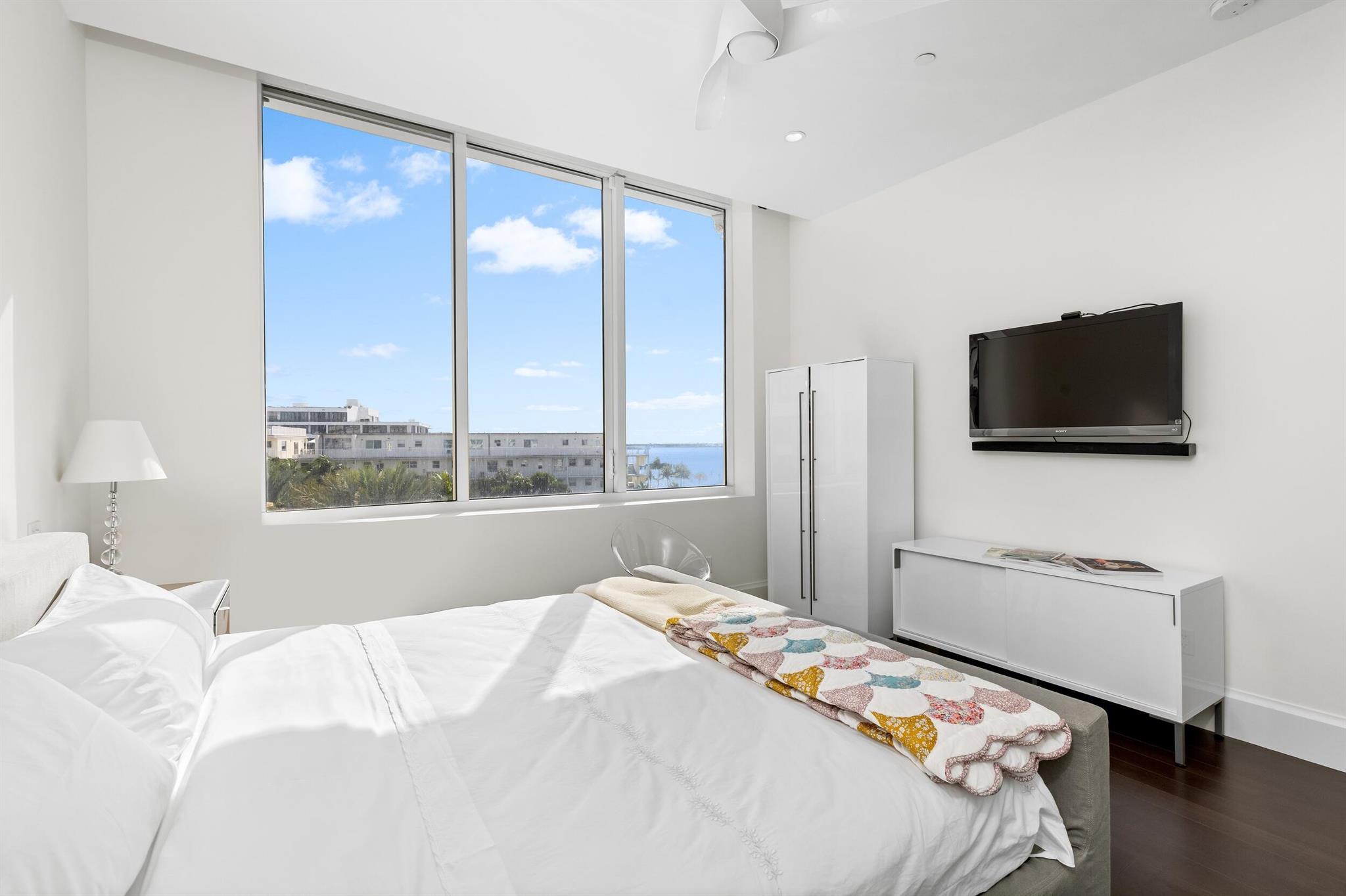 BELLARIA CONDO - Residential