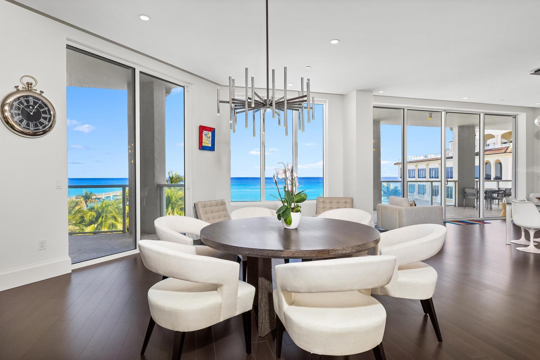 BELLARIA CONDO - Residential