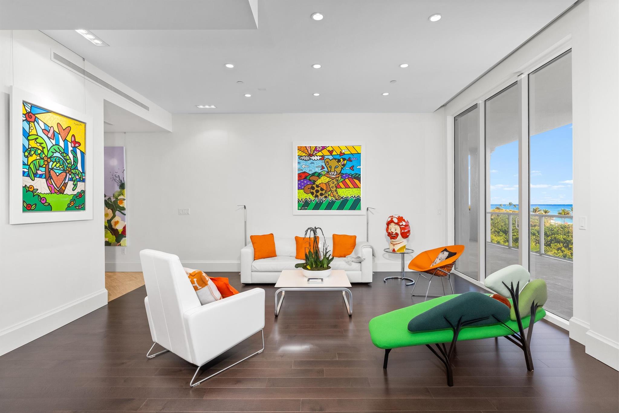 BELLARIA CONDO - Residential