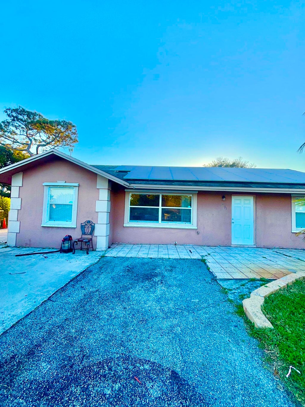 Photo of 2001 NW 2nd Street, Boynton Beach, FL 33435 (MLS # R11060424)