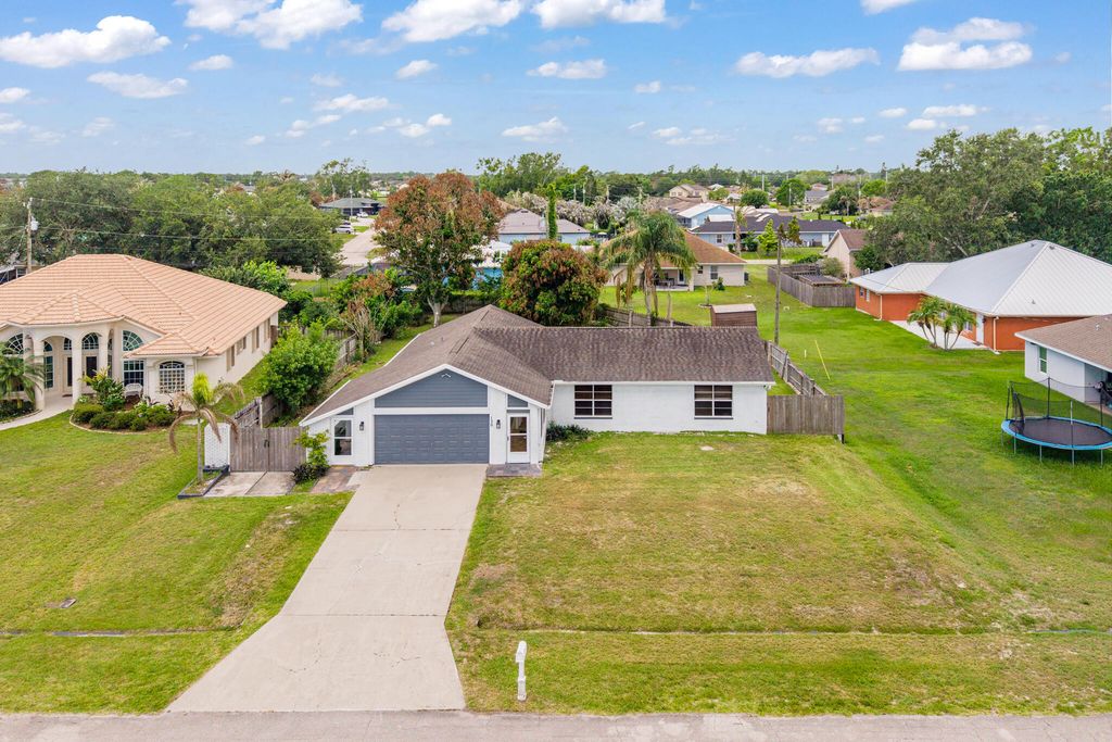 Photo of 120 SW Austin Court, Port Saint Lucie, FL 34953 (MLS # B26033209)