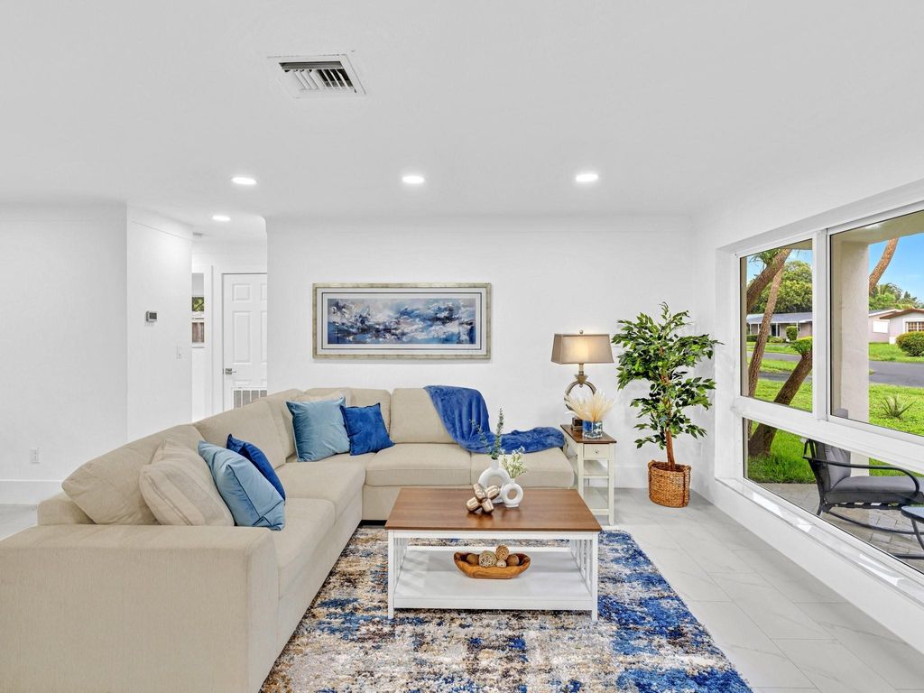 Photo of 4441 NW 4th Street, Plantation, FL 33317 (MLS # F10456729)
