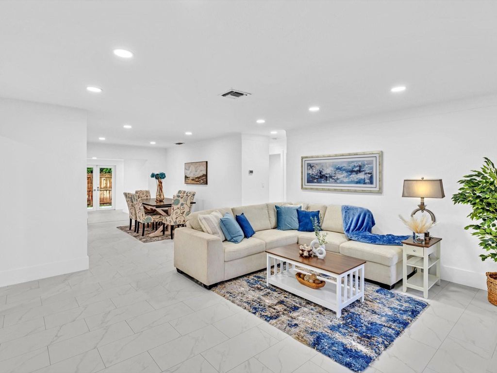 Photo of 4441 NW 4th Street, Plantation, FL 33317 (MLS # F10456729)