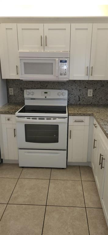 Beautiful specious condo, 1st floor in best school location in Boca Raton. assigned parking, shared laundry, community pool, 3 min. to I-95, close to shops and restaurantno pets, no commercial. All tile floor but master bedroom with brand new carpet. vehicles not allowed: vans/ trucks of any type /motorcycle. move in requires proof of income, HOA approval with interview and 3 months rent. Rent include water. maximum 4 people in the house, minimum one year lease, maximum 2 cars.