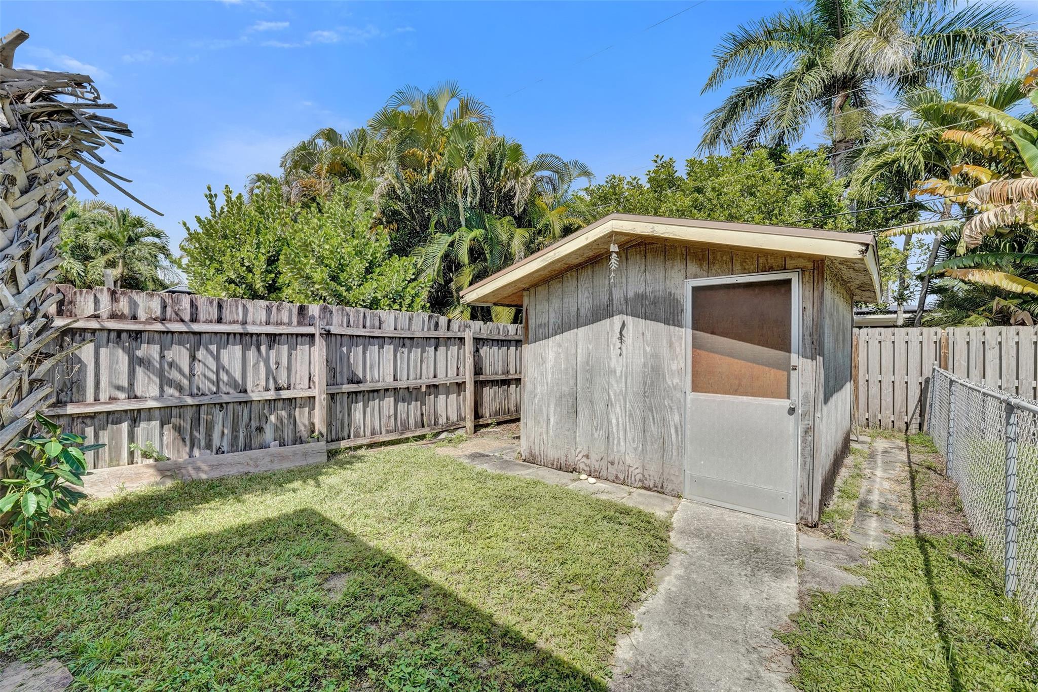 Lloyd Estates Add Corr - Residential