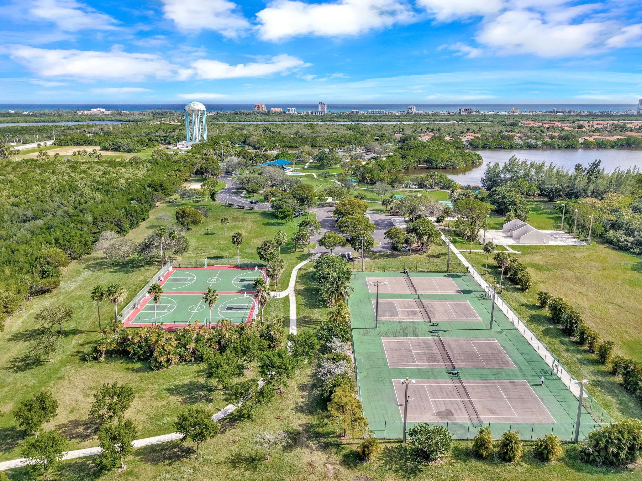 FLAMINGO MANORS - Residential Lease