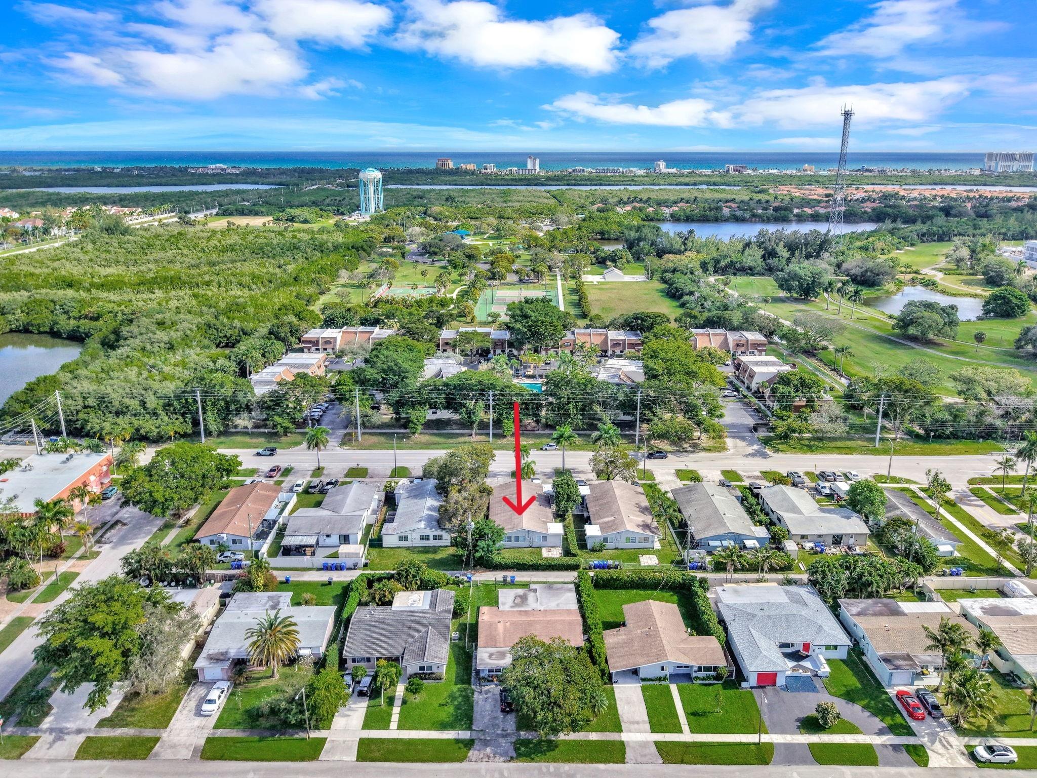 FLAMINGO MANORS - Residential Lease