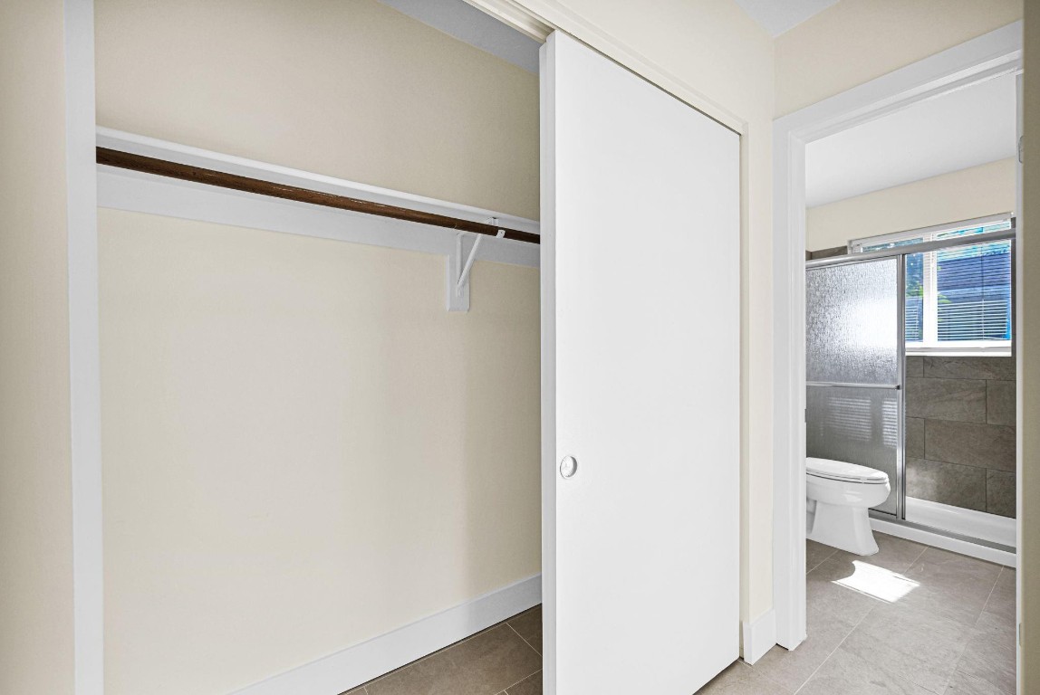 FLAMINGO MANORS - Residential Lease