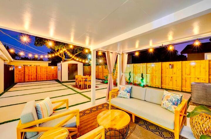 HOLLYWOOD PARK - Residential