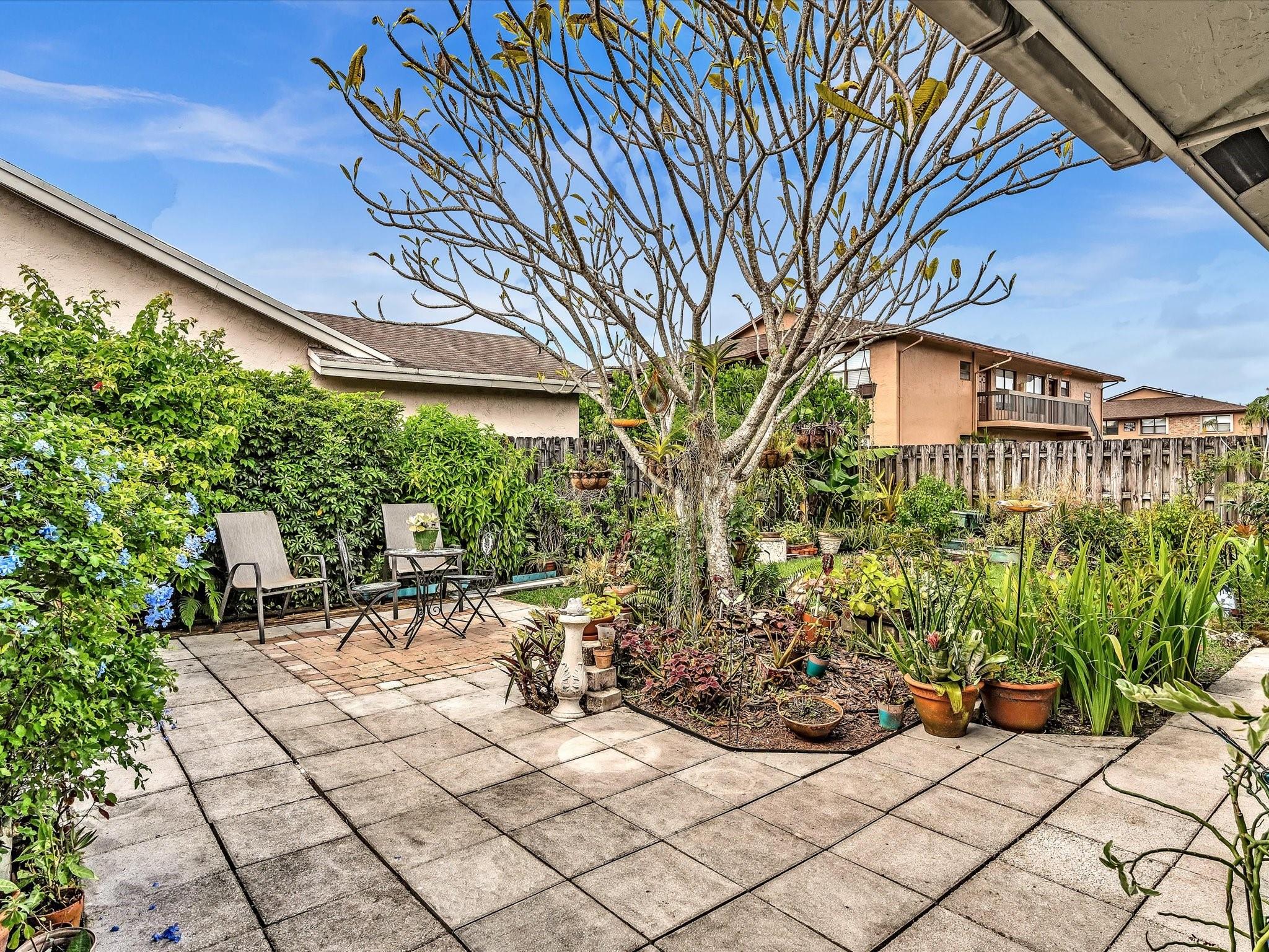 The Limerick 149-21 B - Residential