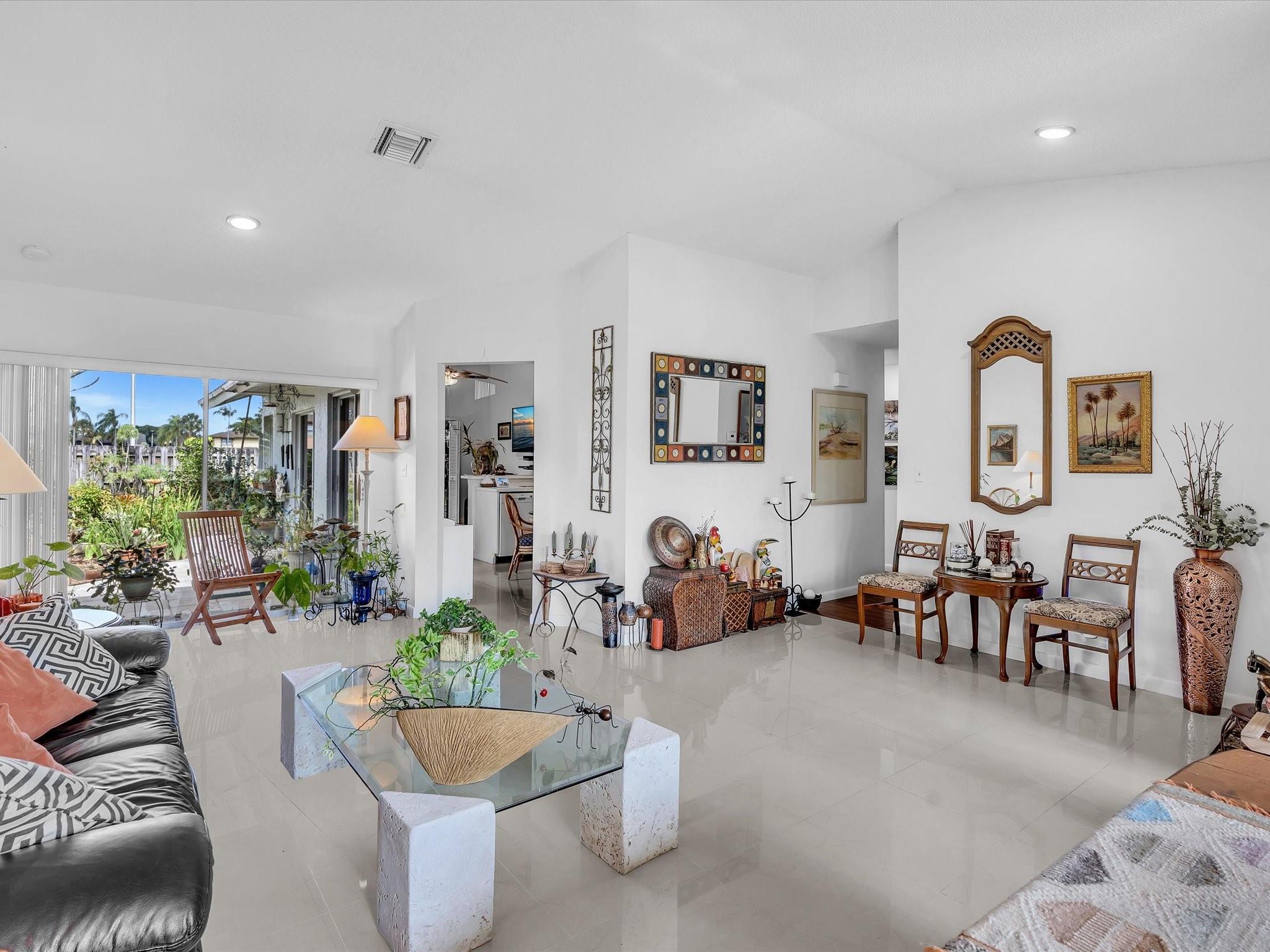 The Limerick 149-21 B - Residential