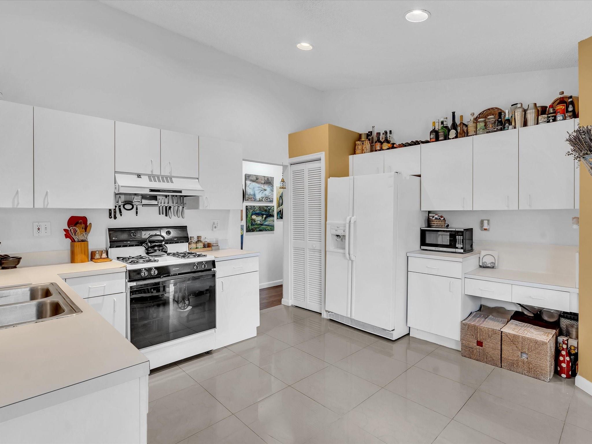 The Limerick 149-21 B - Residential