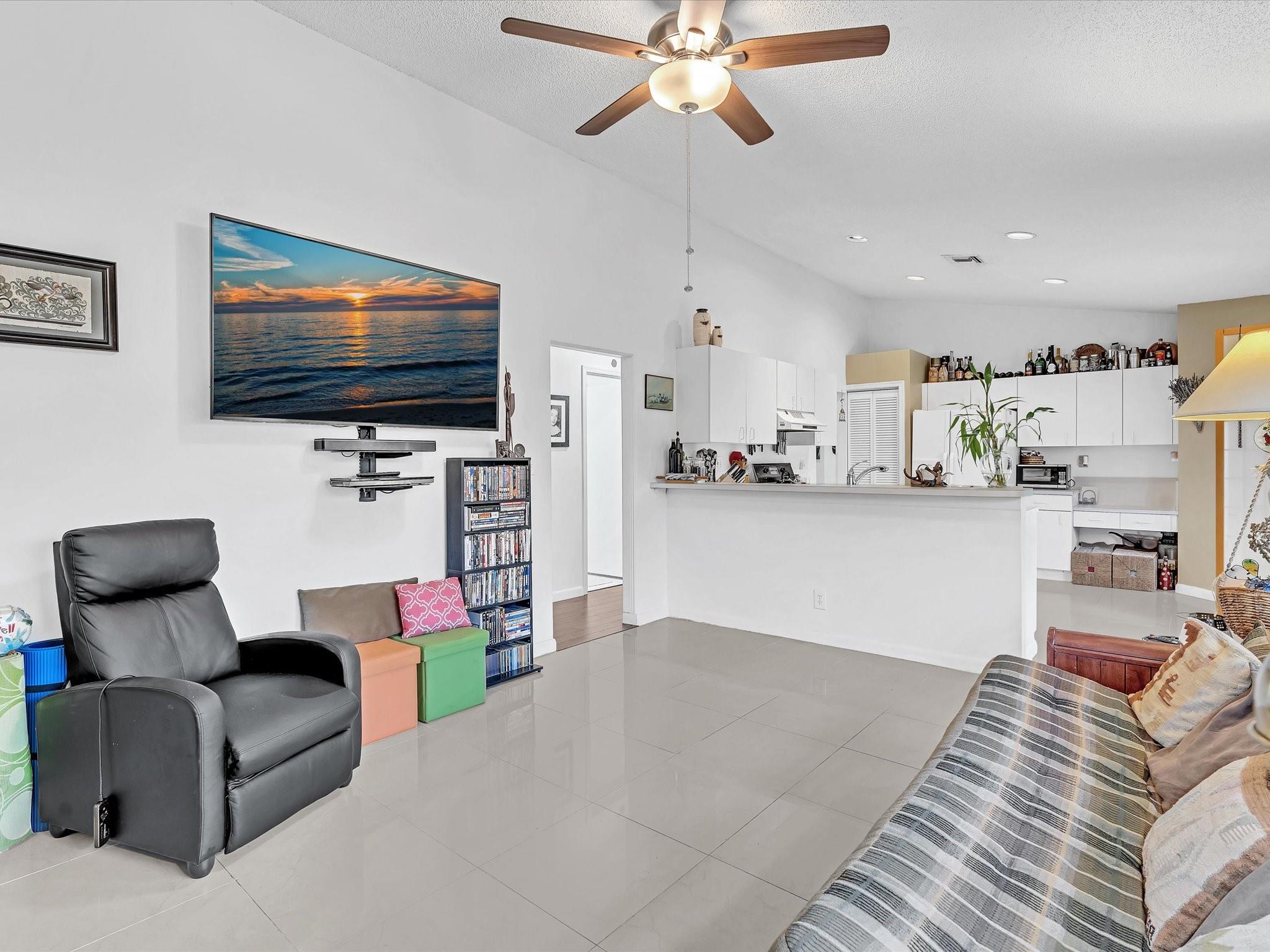 The Limerick 149-21 B - Residential