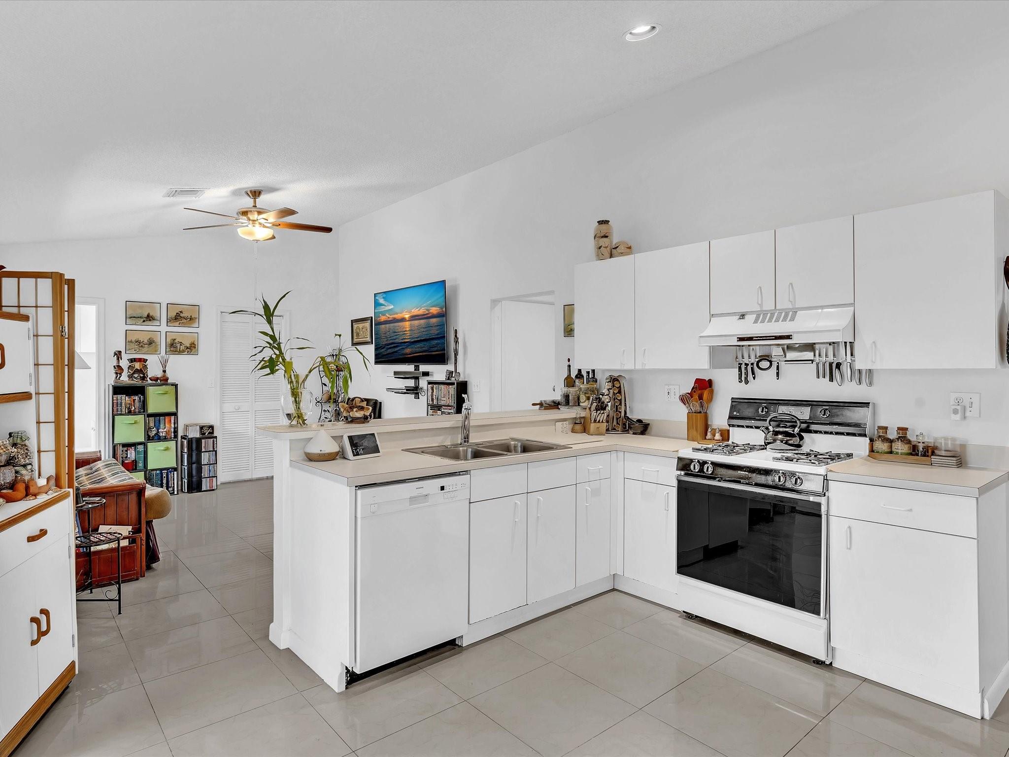 The Limerick 149-21 B - Residential