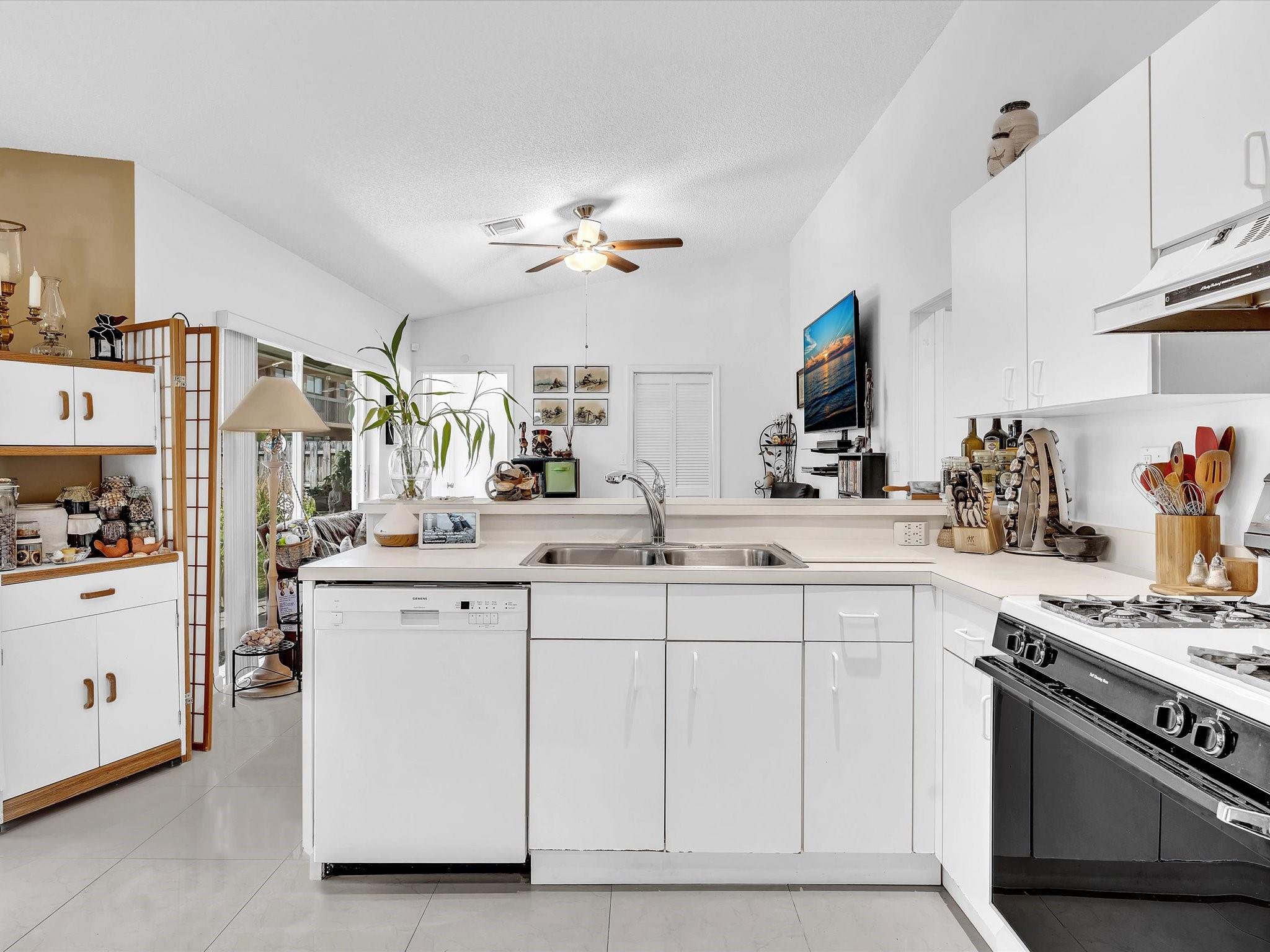 The Limerick 149-21 B - Residential