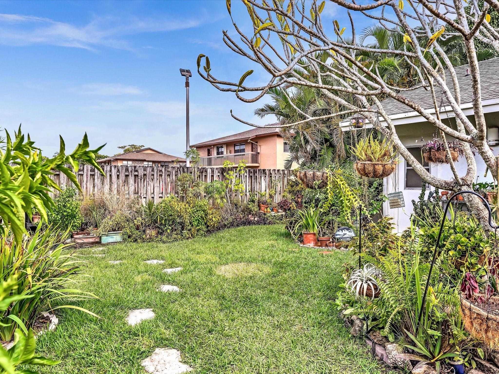 The Limerick 149-21 B - Residential