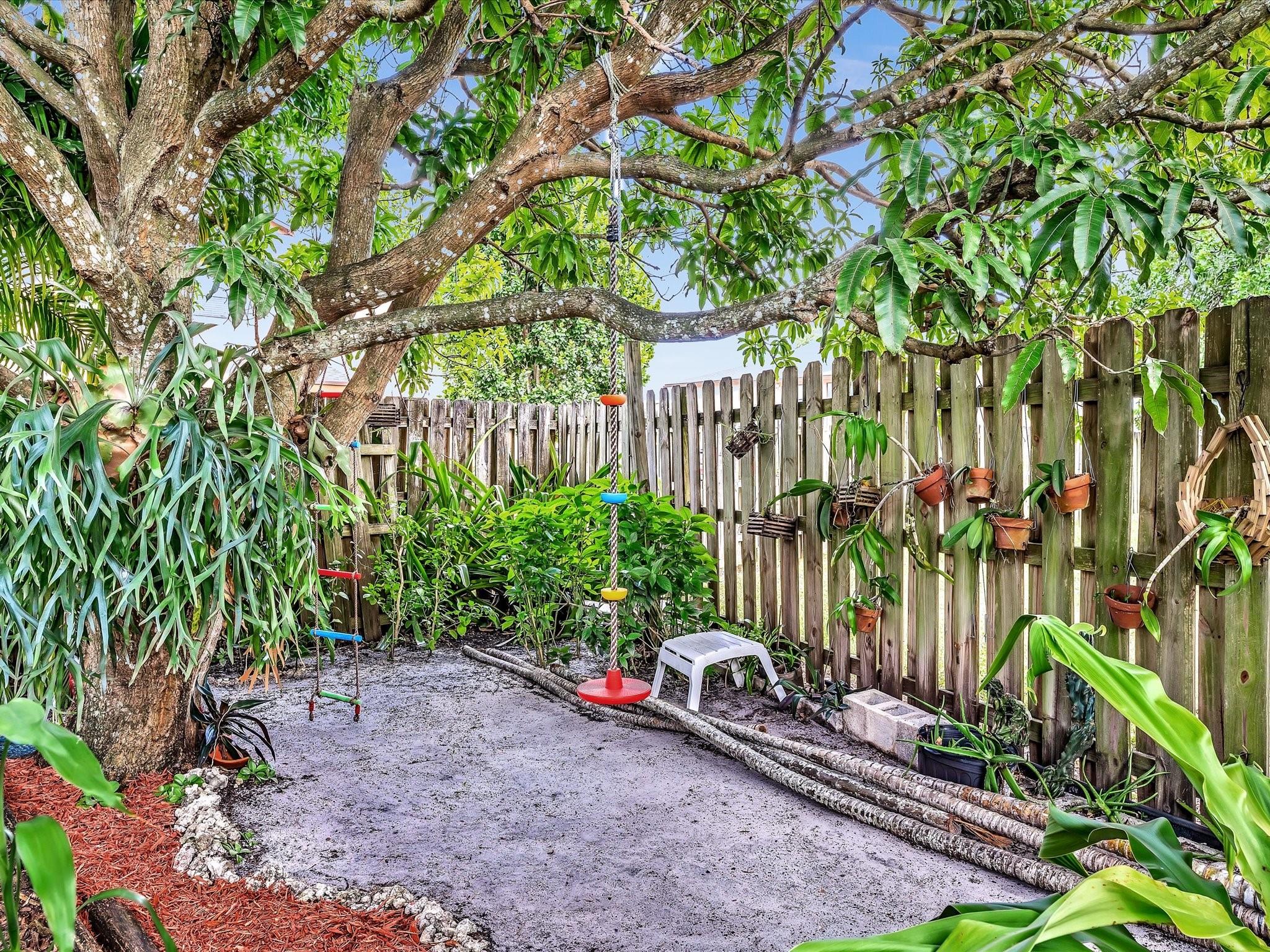 The Limerick 149-21 B - Residential