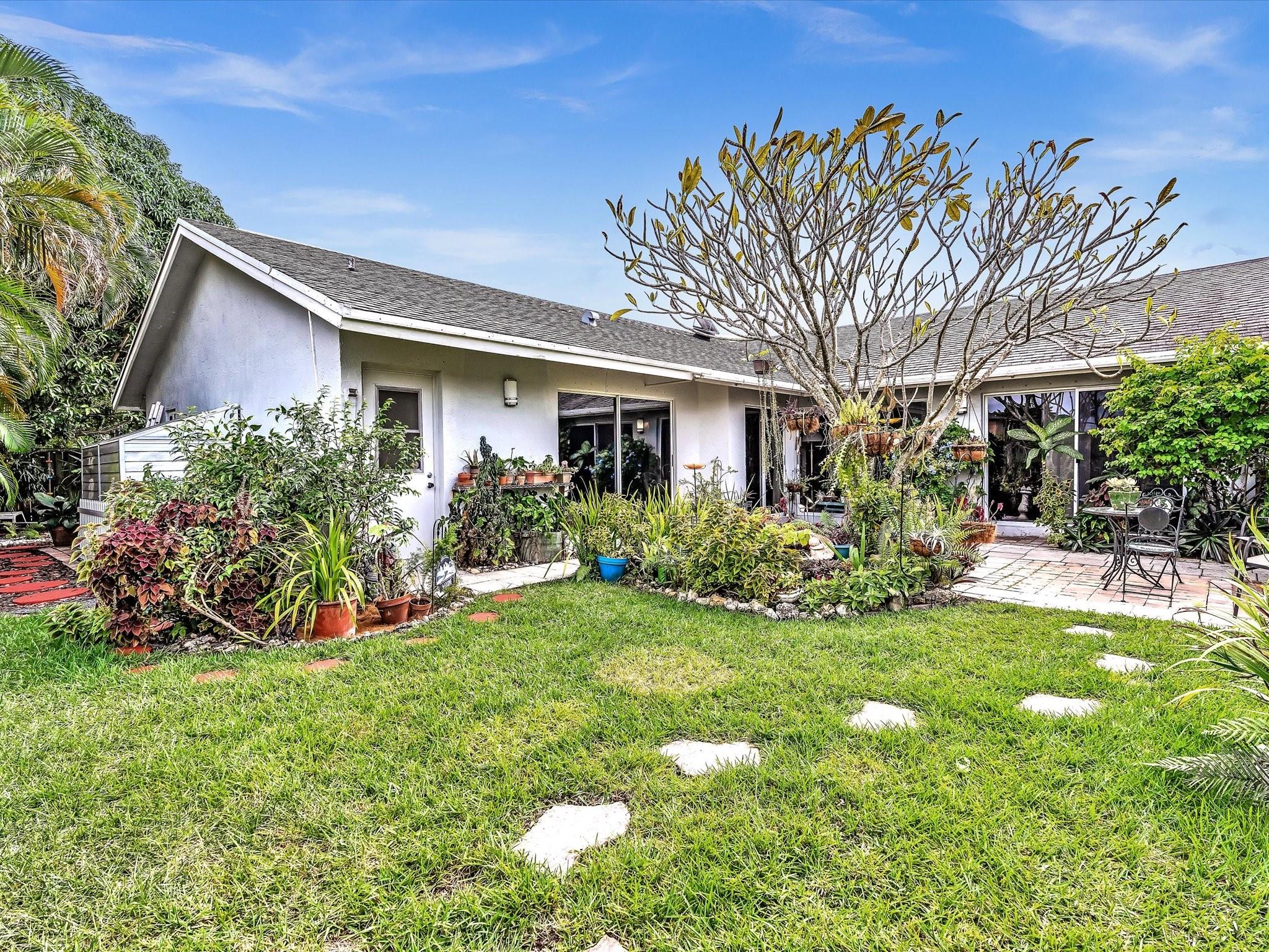 The Limerick 149-21 B - Residential