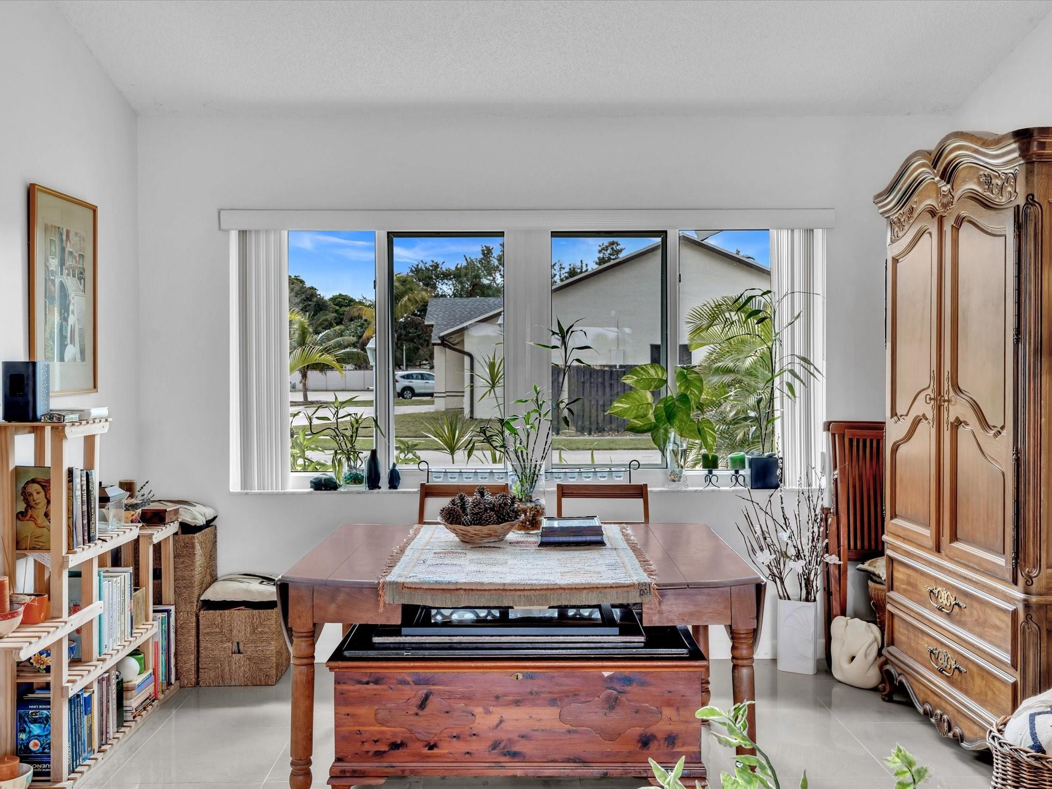 The Limerick 149-21 B - Residential