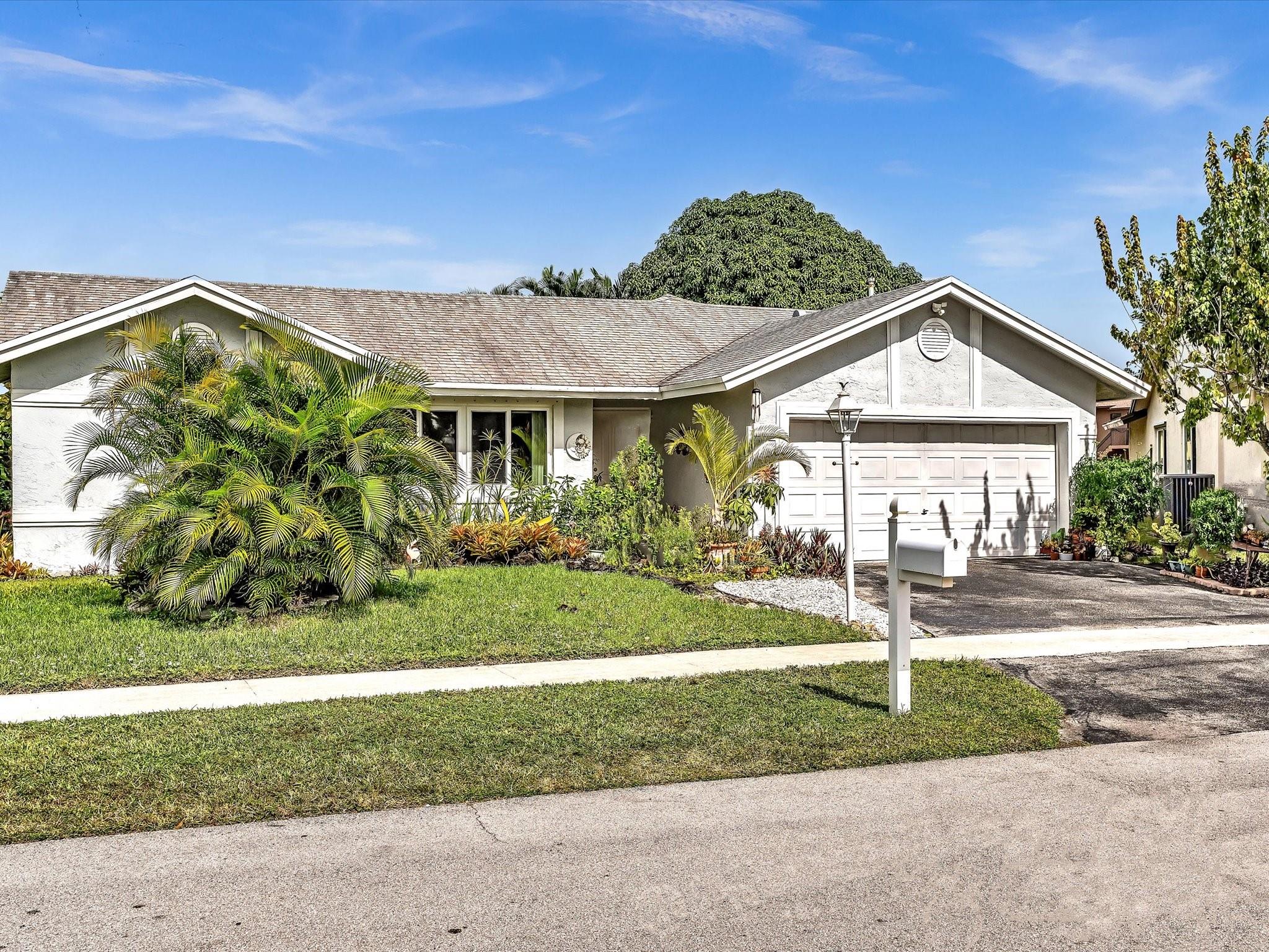 The Limerick 149-21 B - Residential