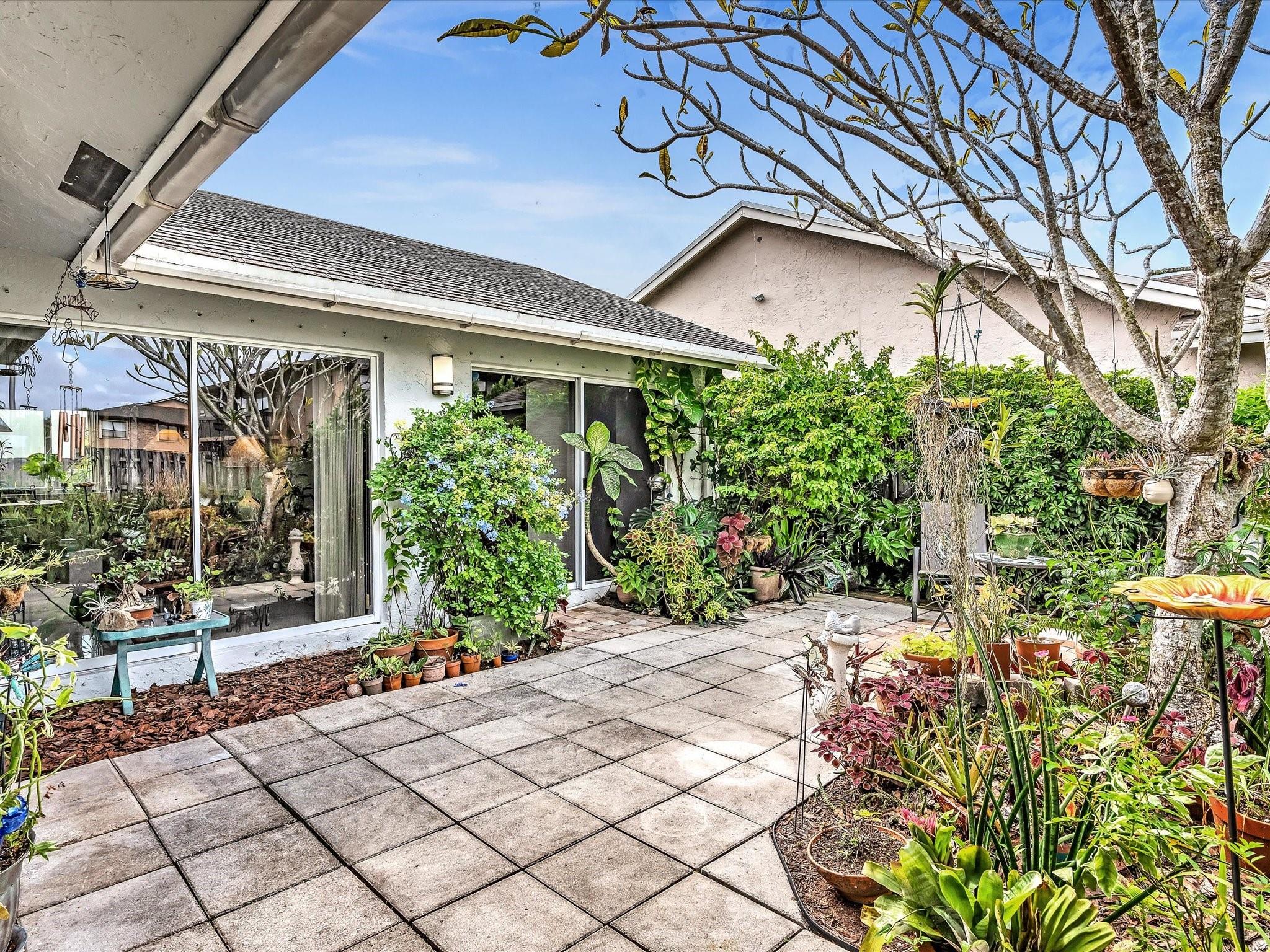 The Limerick 149-21 B - Residential