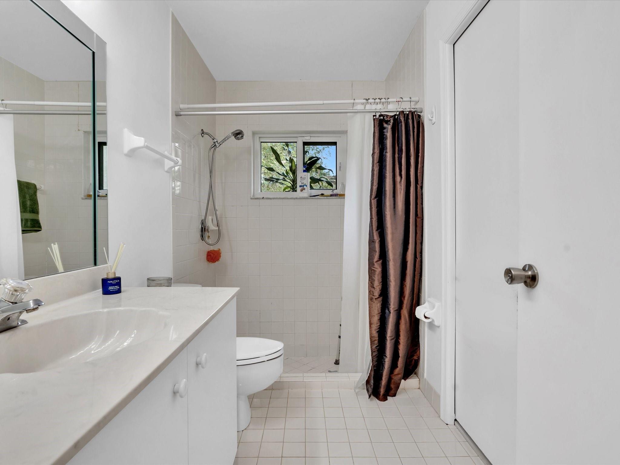 The Limerick 149-21 B - Residential