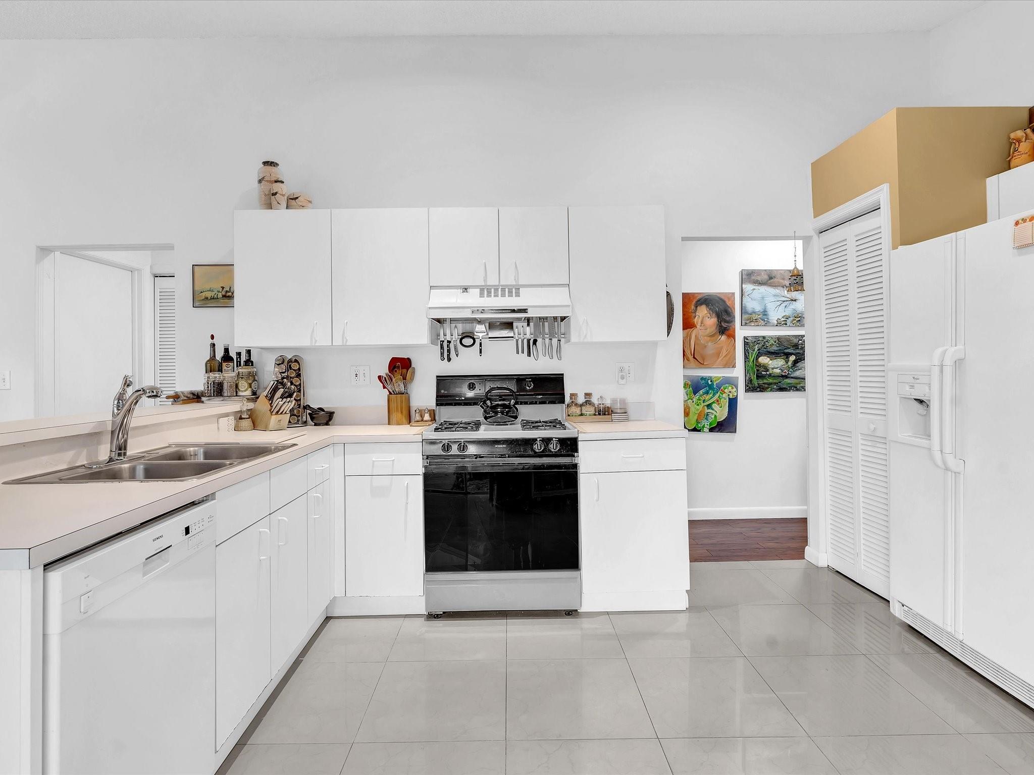 The Limerick 149-21 B - Residential