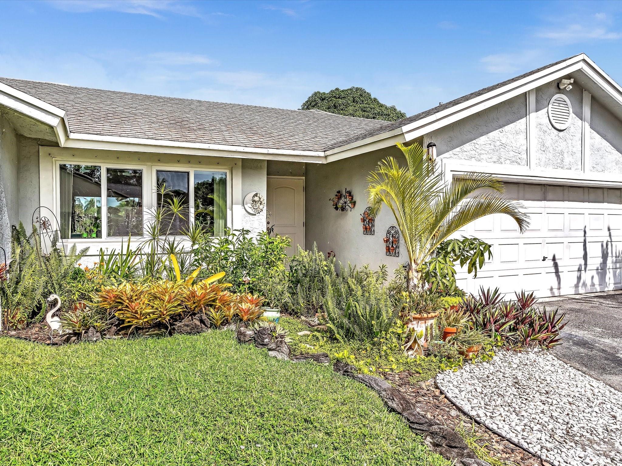 The Limerick 149-21 B - Residential