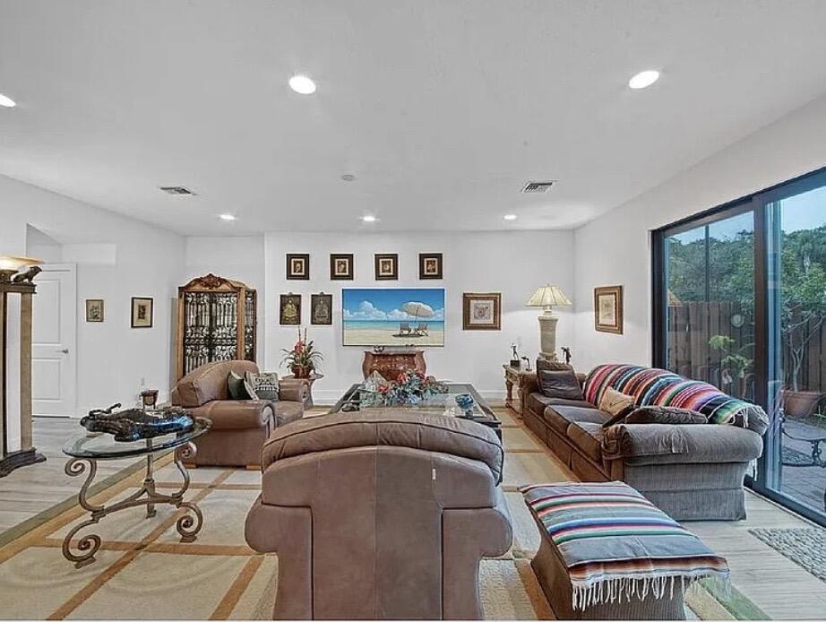 Properties 3199 Santa Catalina Place