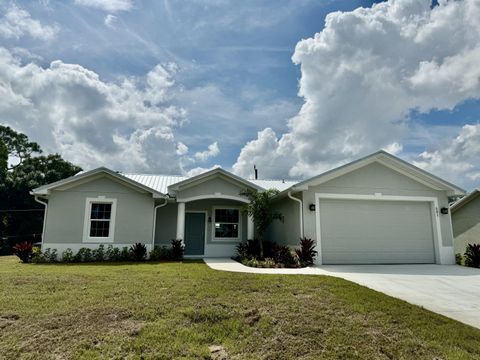 A home in Okeechobee