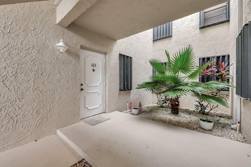 Photo of 3215 S Lakeview Circle #12-103, Hutchinson Island, FL 34949 (MLS # R11022086)