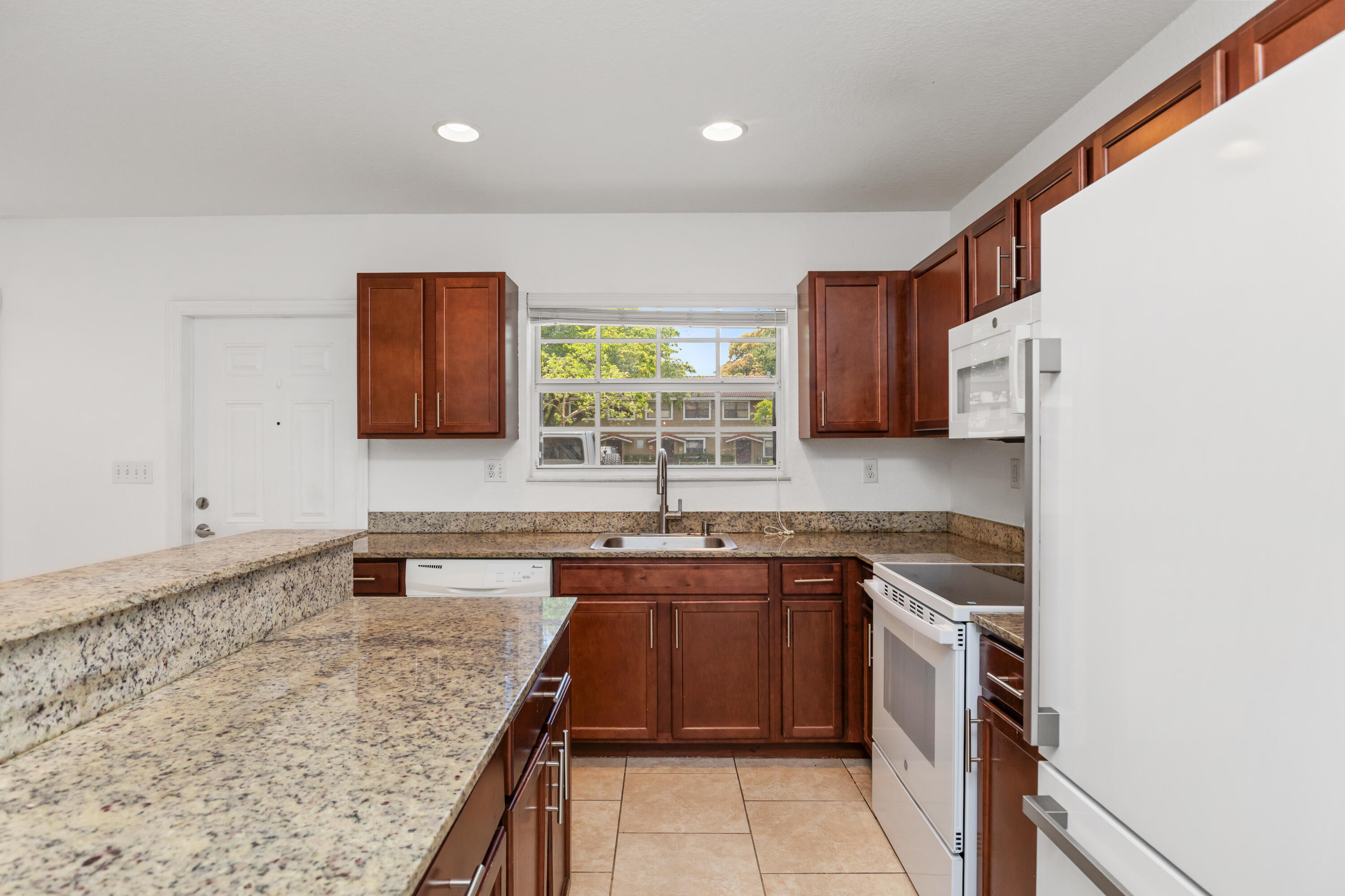 3525 NW 114th Lane 3529