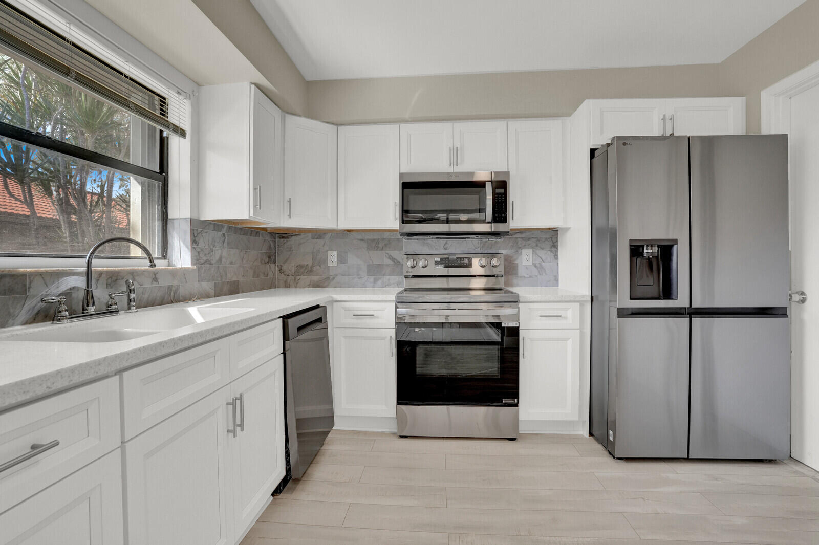 BENT TREE VILLAS WEST CONDO - Residential