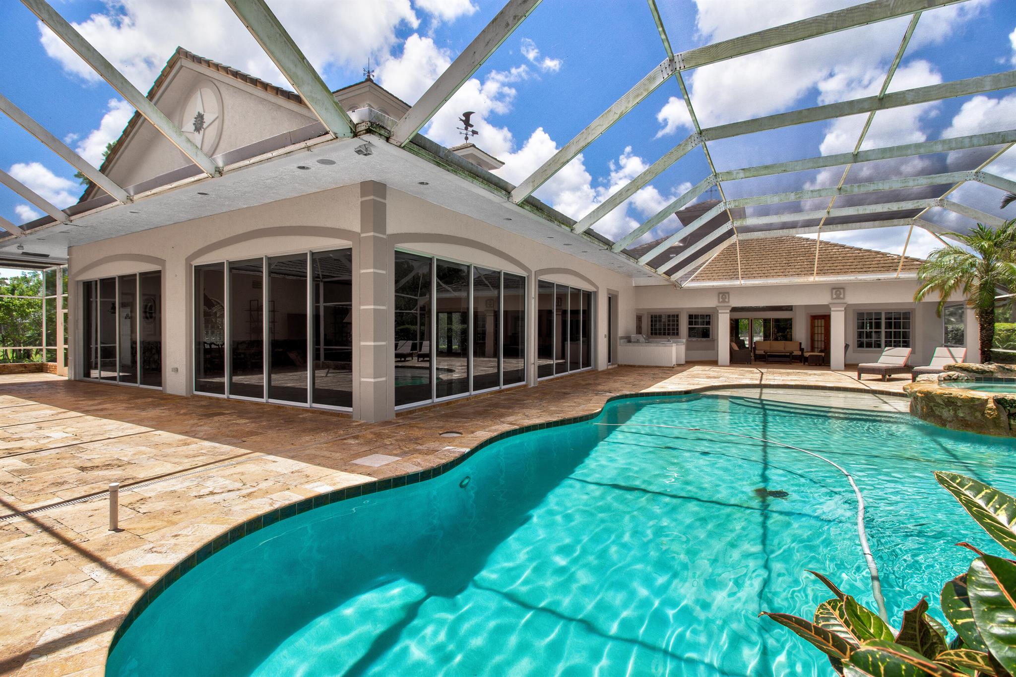 HOMELAND - Residential