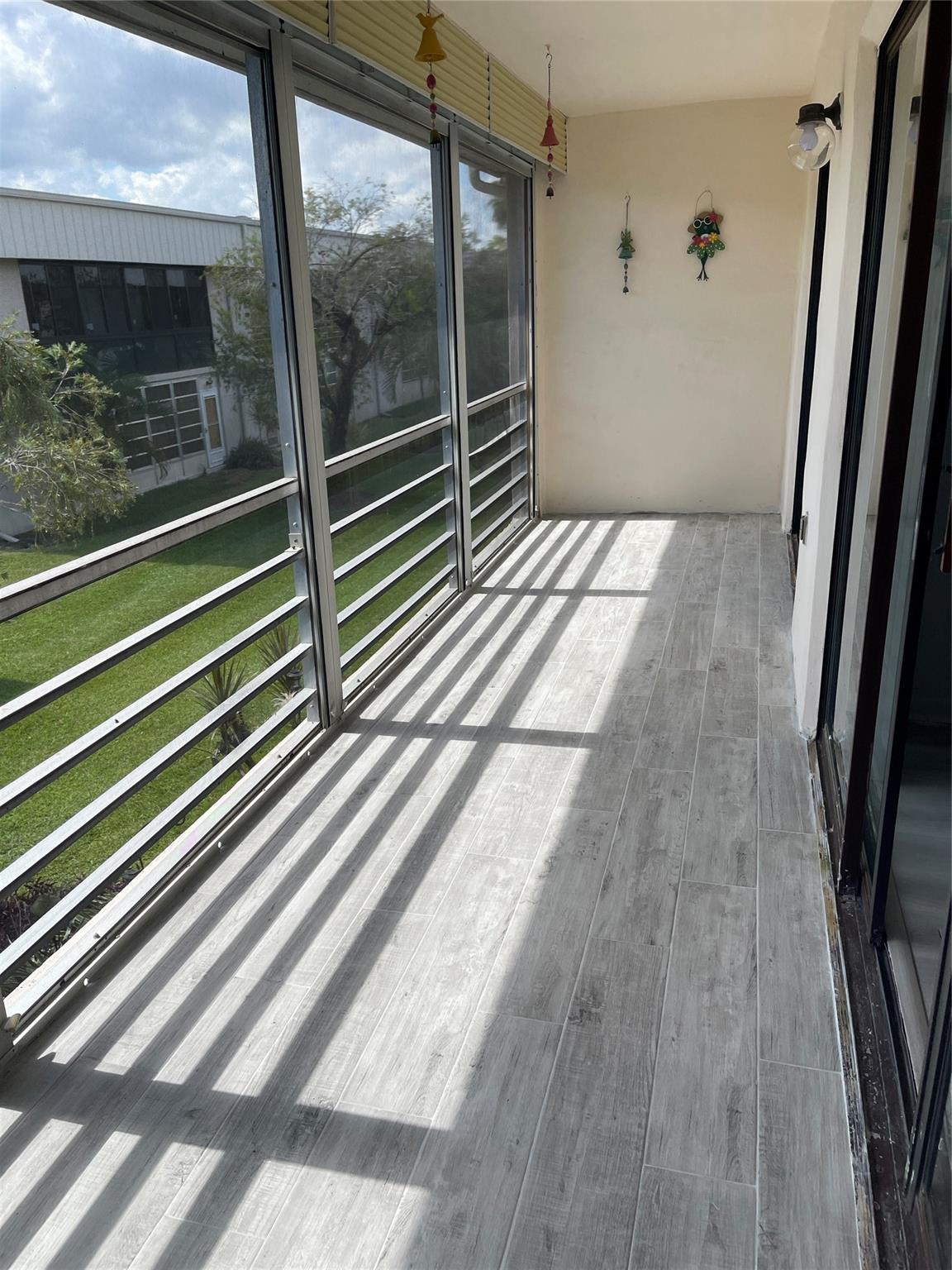 Capri C Kings Point - Residential