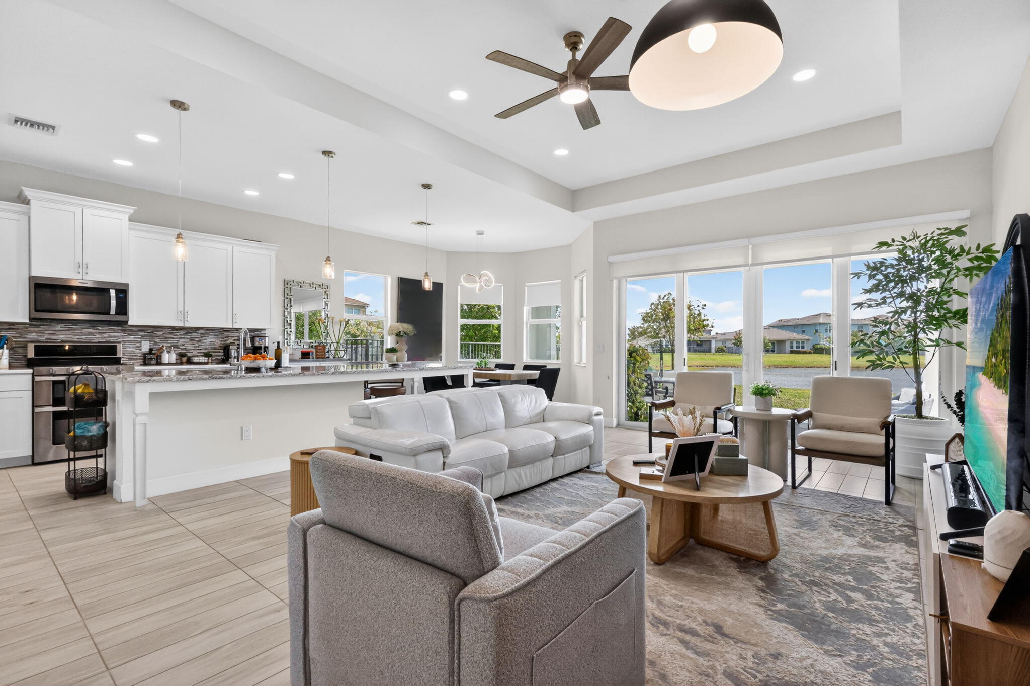 4636 Woodland Way