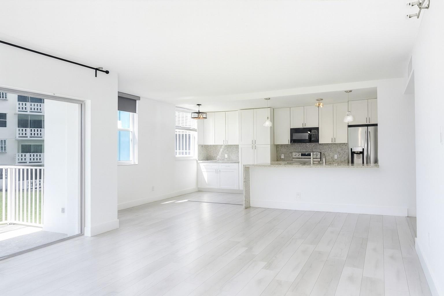 HILLCREST EAST NO 24 CONDO - Residential Lease