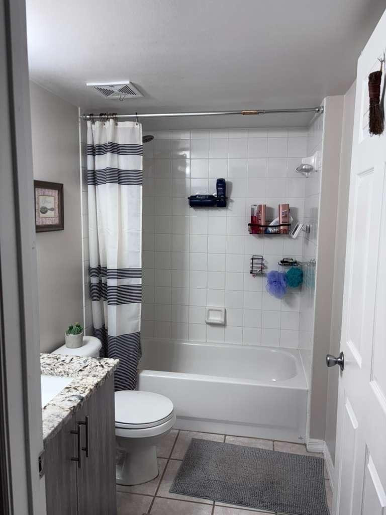 Evergreen Lakes Condo - Residential Lease