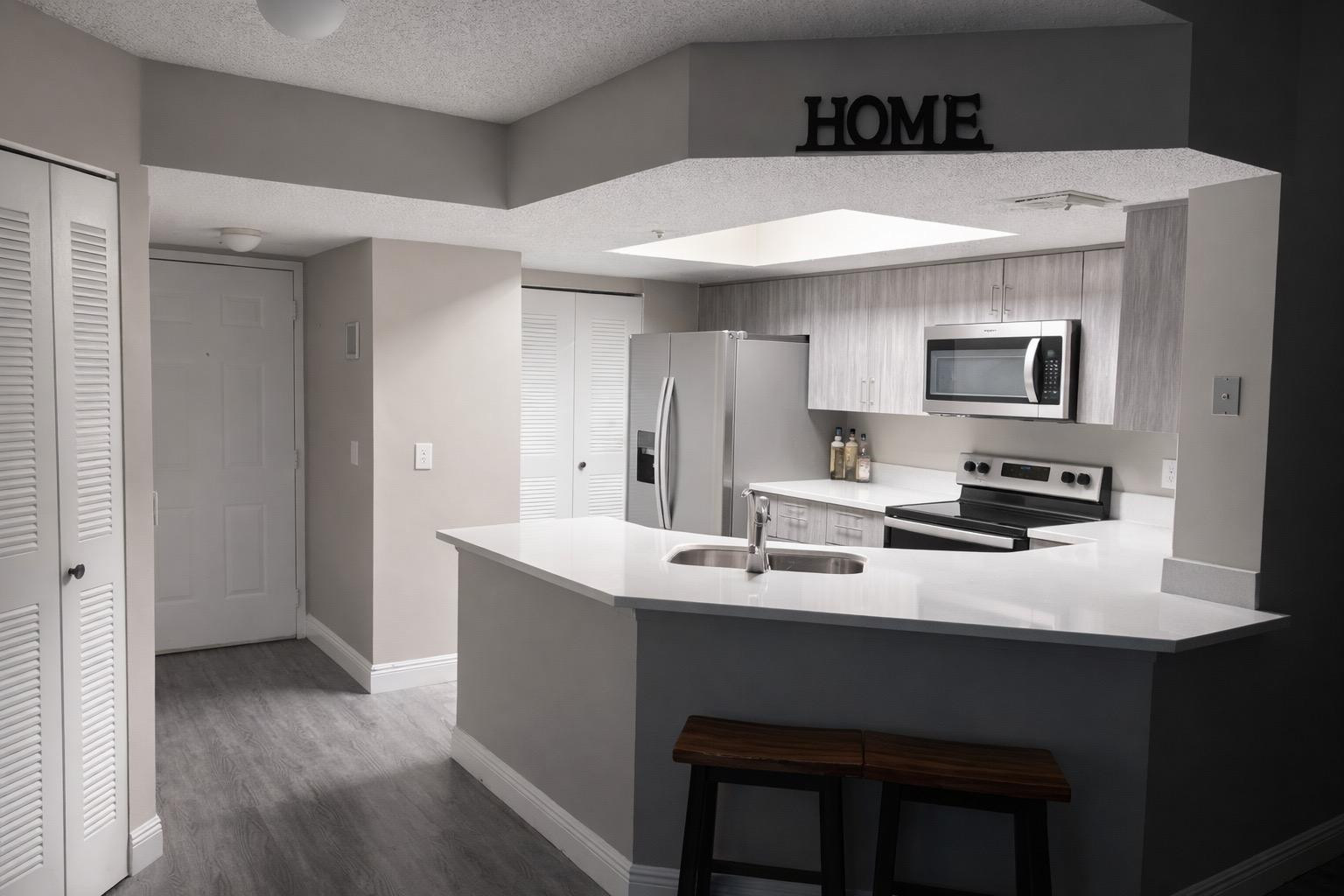 Evergreen Lakes Condo - Residential Lease