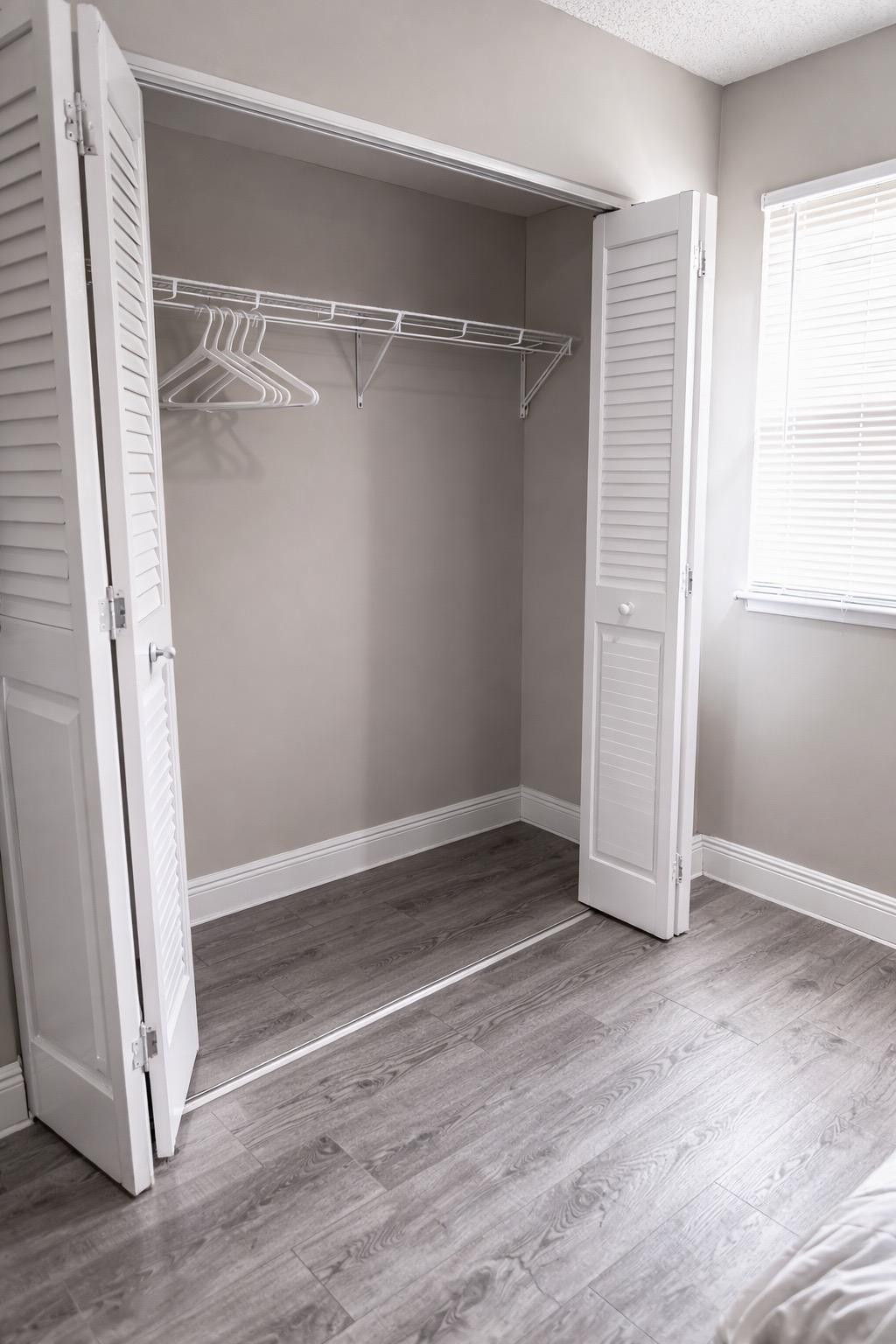 Evergreen Lakes Condo - Residential Lease