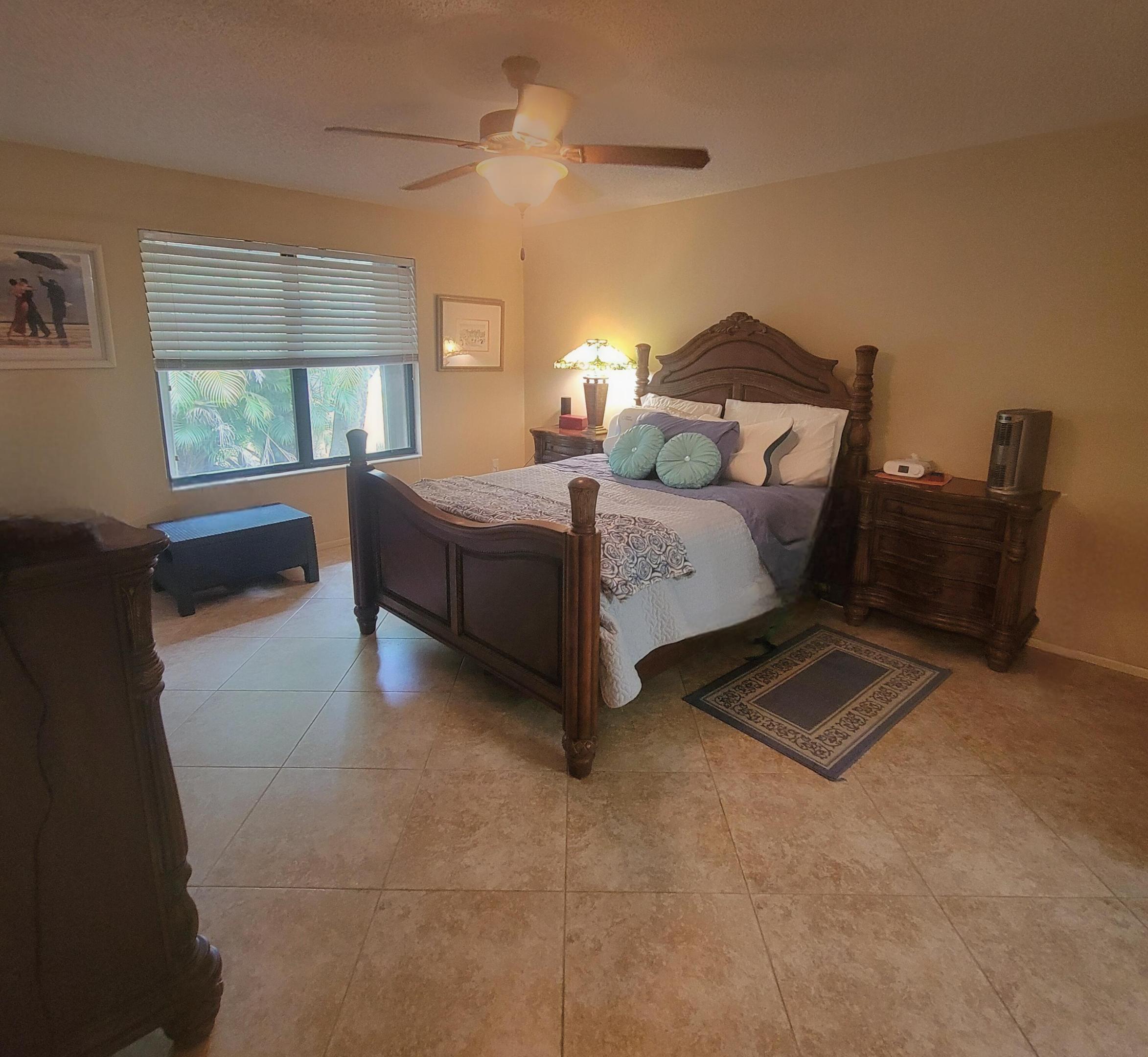 STRATHMORE GATE WEST UNIT 1 - Residential