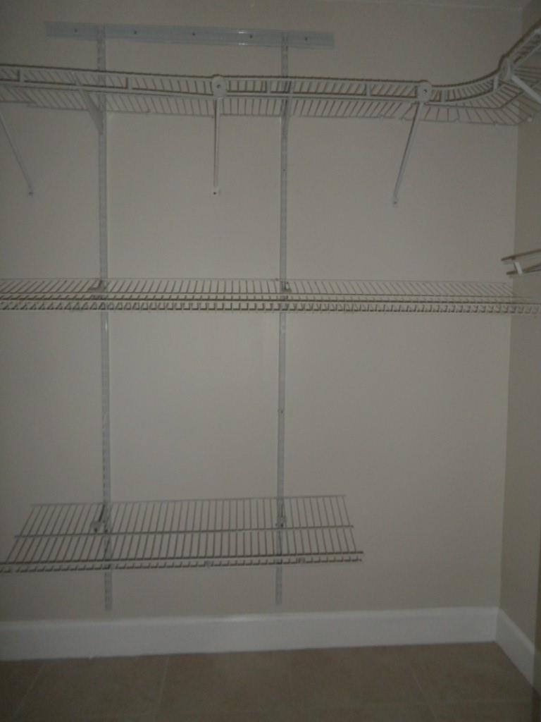 Lakes Of Jacaranda Condo - Residential Lease