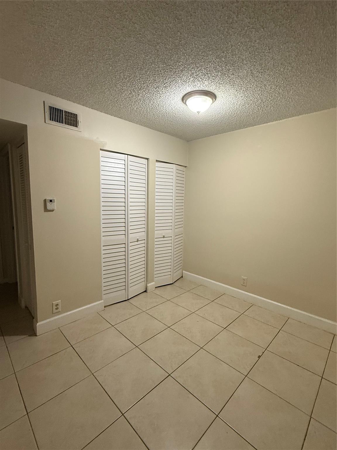 Lakes Of Jacaranda Condo - Residential Lease