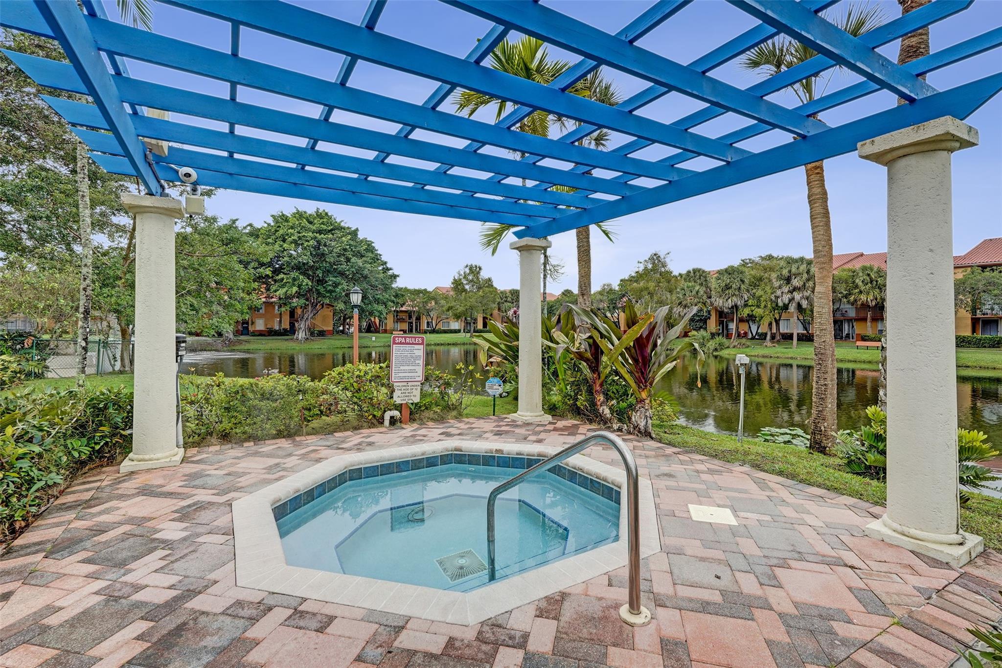 Lakes Of Jacaranda Condo - Residential Lease