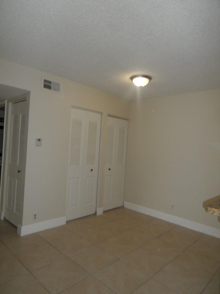 Lakes Of Jacaranda Condo - Residential Lease