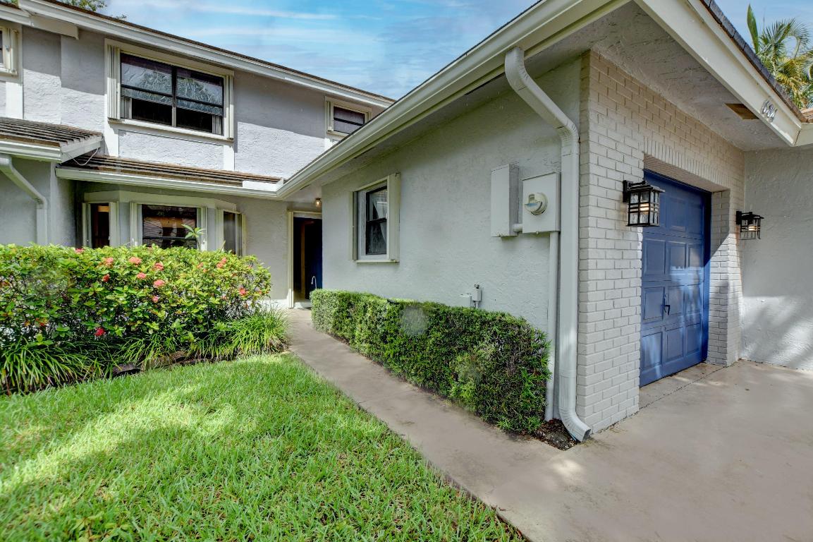 LAKES OF DEER CREEK - Residential