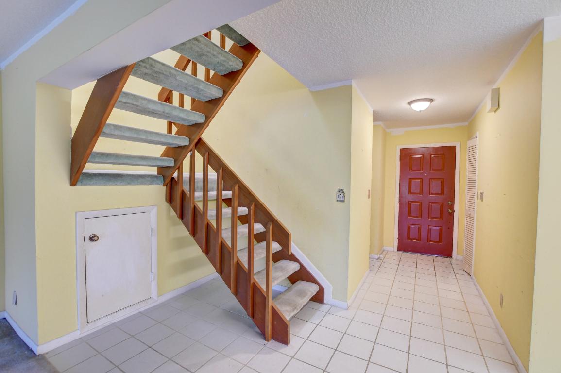 LAKES OF DEER CREEK - Residential