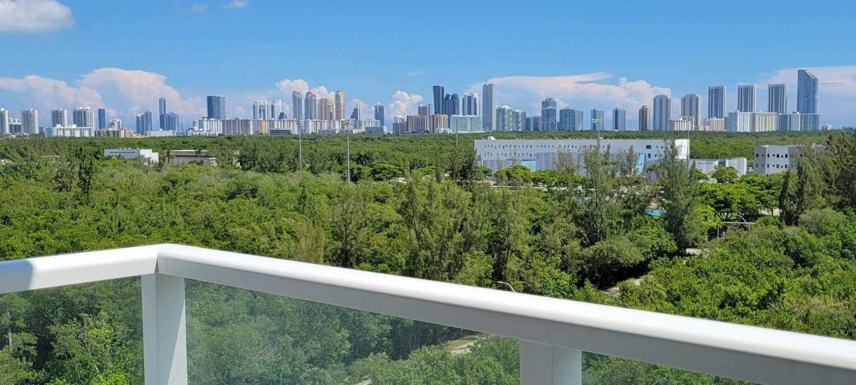 The Oaks I Condo - Residential