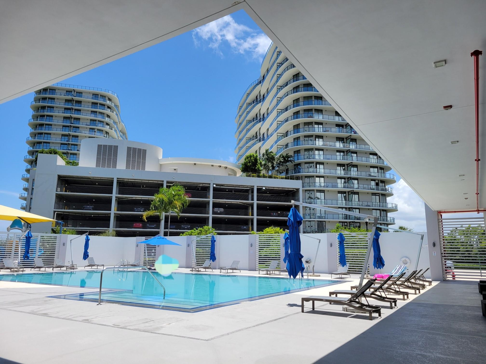 The Oaks I Condo - Residential